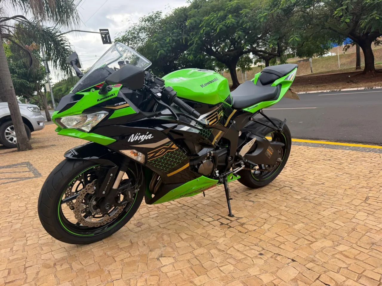 Kawasaki Zx-6r 636cc 2020 - 1499814955 | OLX