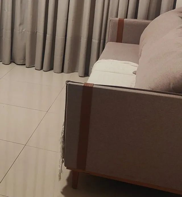 Sofá 2 metros em linho - Foto 2