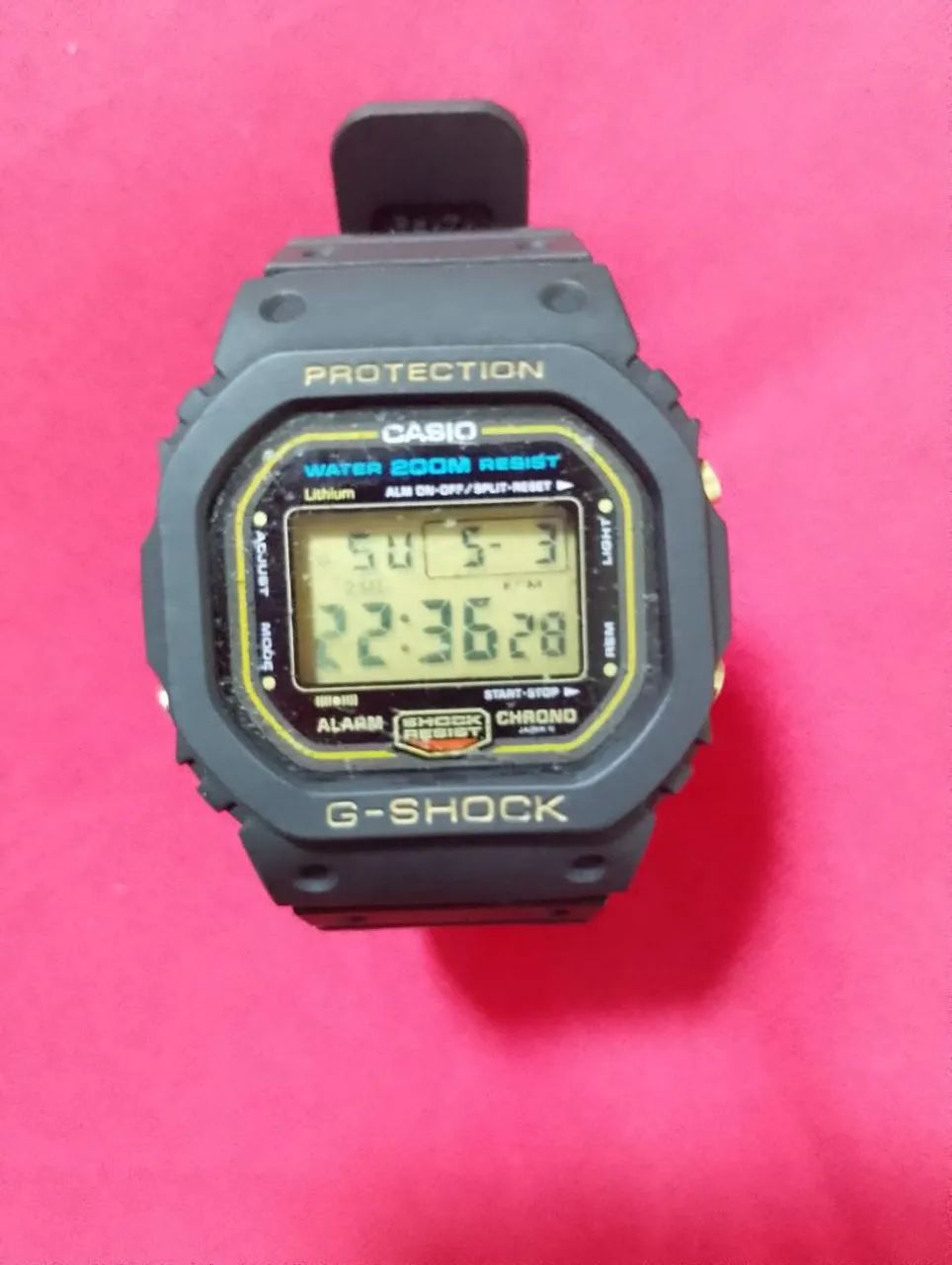 Relógio CASIO G-SHOCK DW5600 (SÉRIE GOLD 1987)