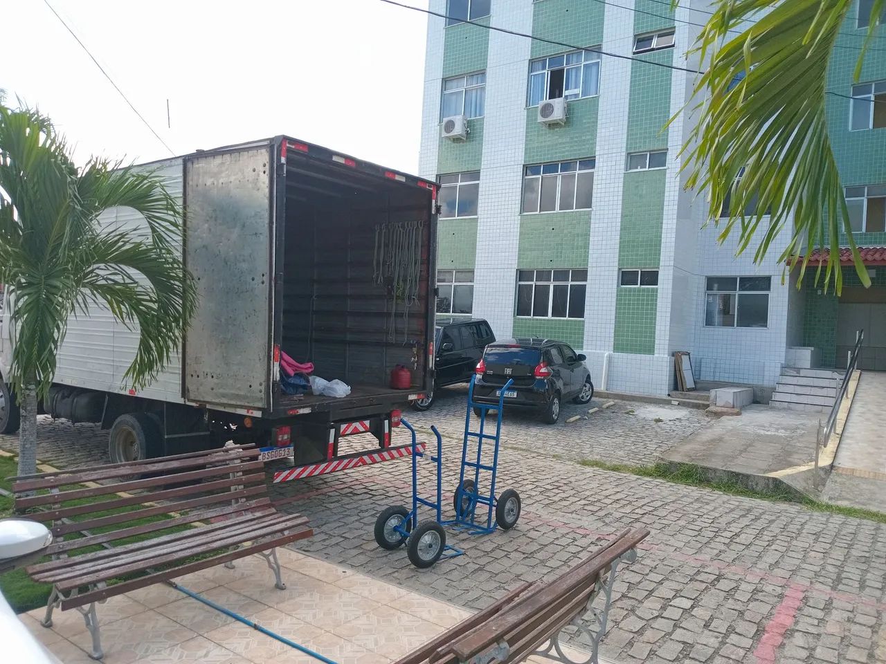 Mudança é fretes caminhão Baú 5 metros  - Foto 4
