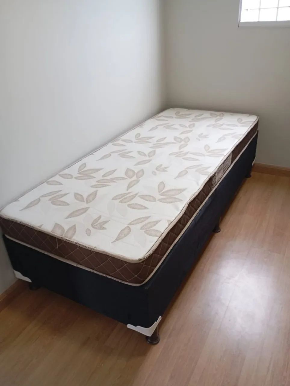Cama box solteiro nova na promoção 