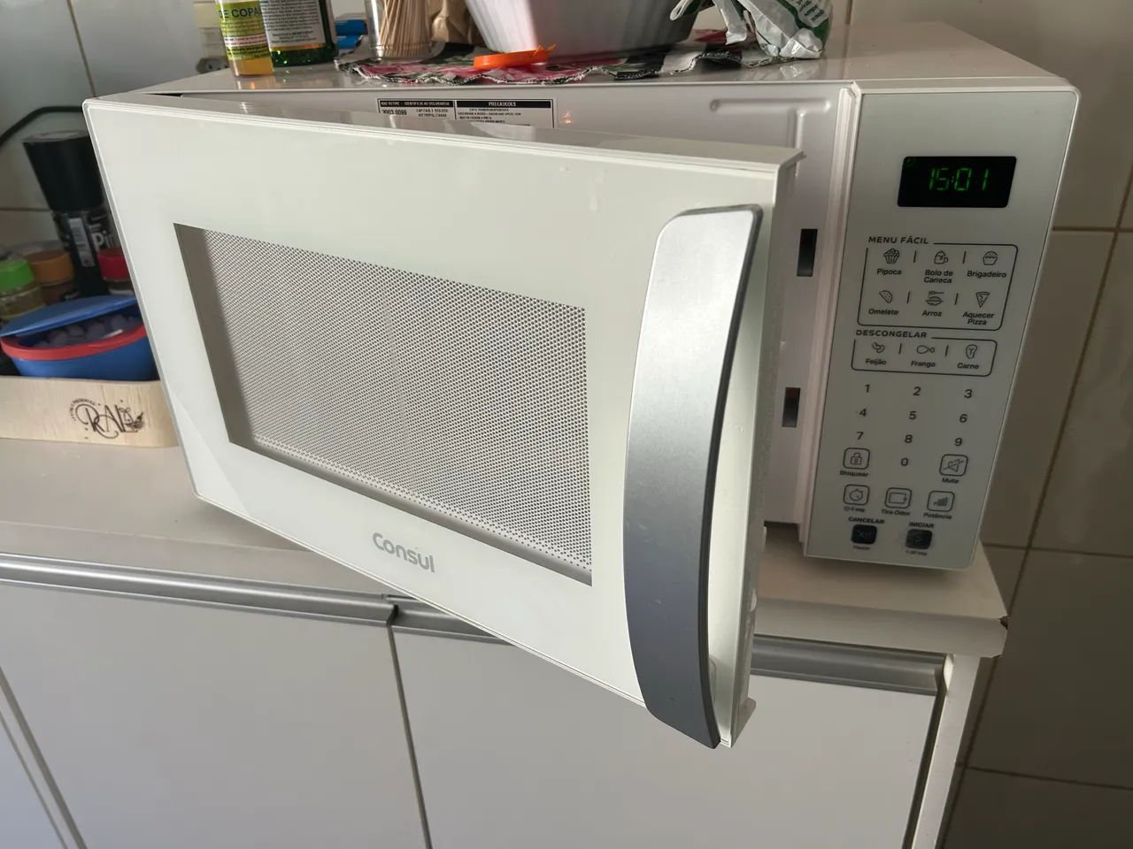 Microondas Cônsul.