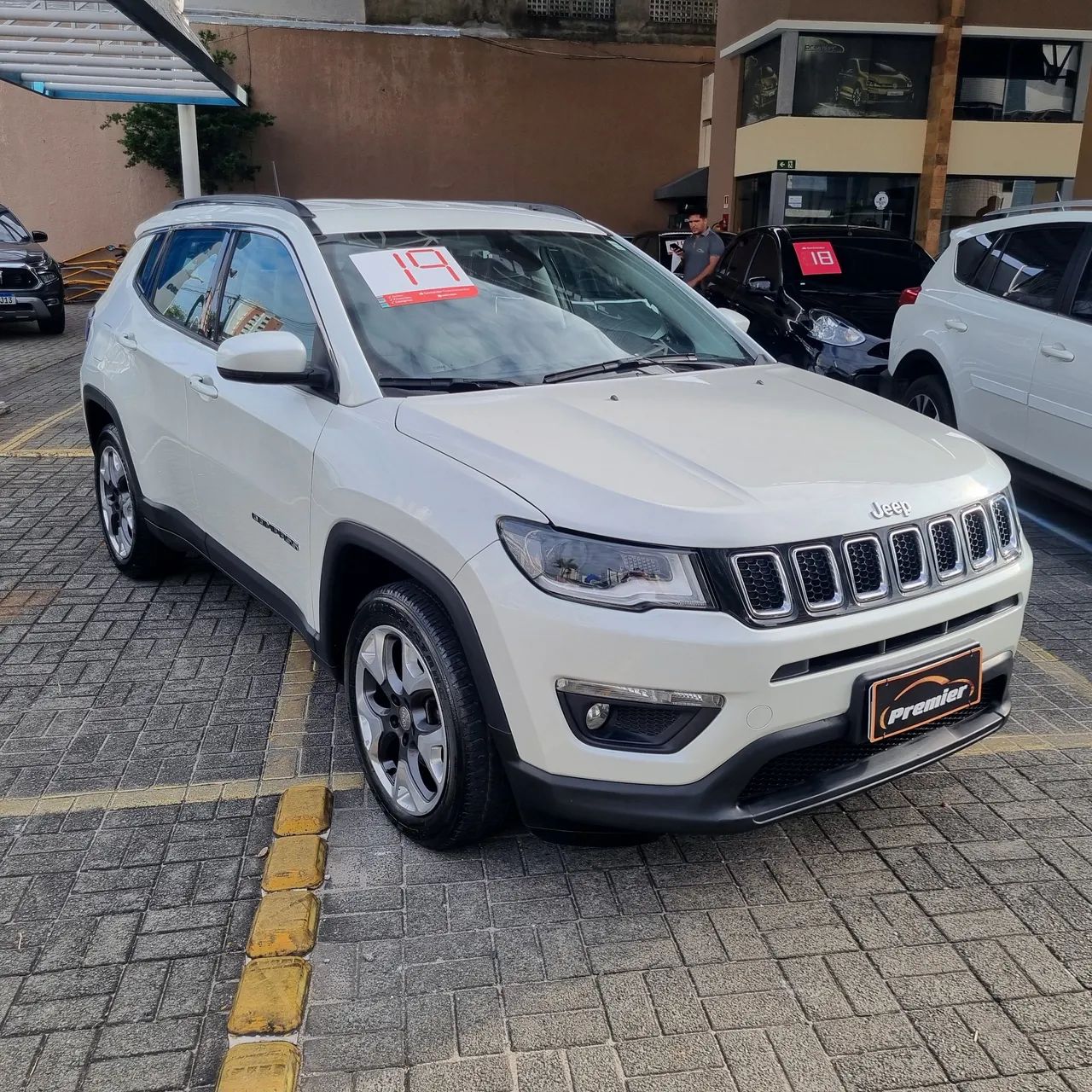 Jeep Compass Longitude 2.0 4X2 Flex 16V Aut. 2019 - Foto 4