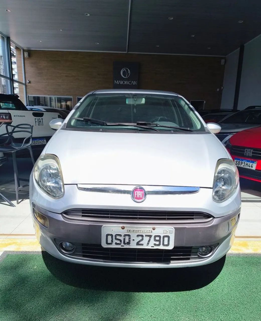 Fiat Punto ESSENCE 1.6 DUALOGIC FLEX 2015