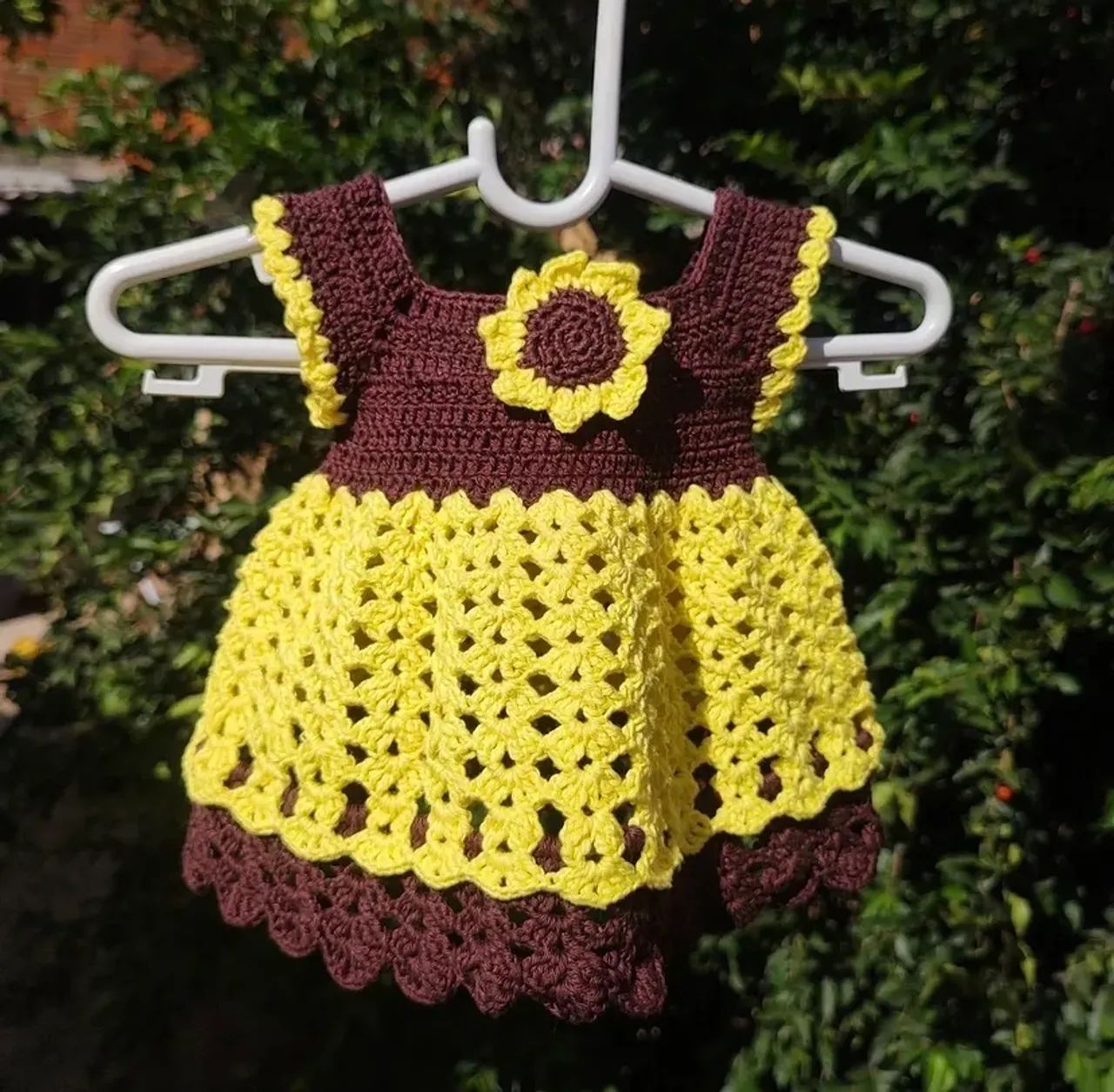 Vestidos de crochê infantil sob encomenda. - Foto 3