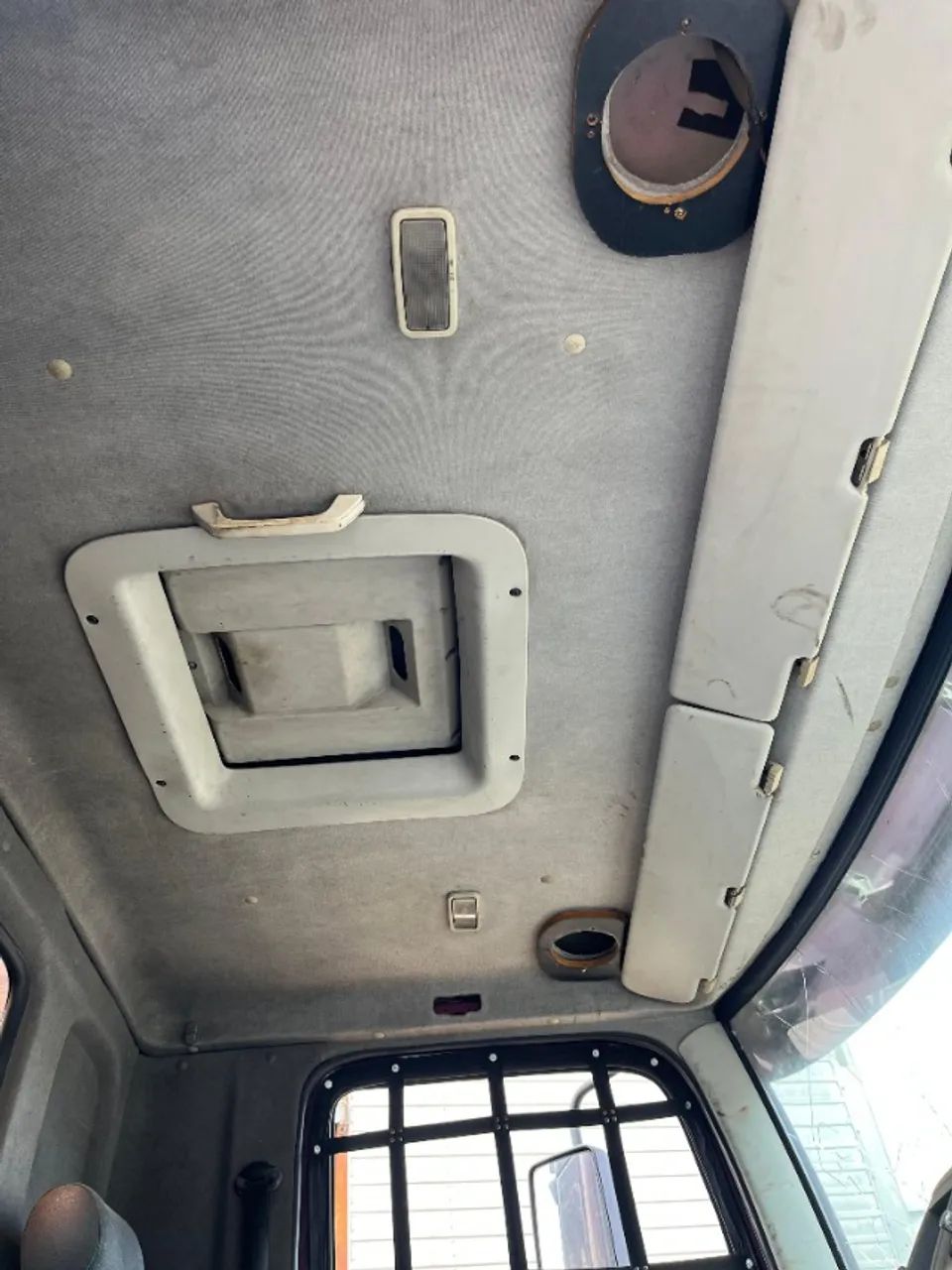 Cabine Completa Vw Constellation 13180 15180 24250 Original - Foto 5