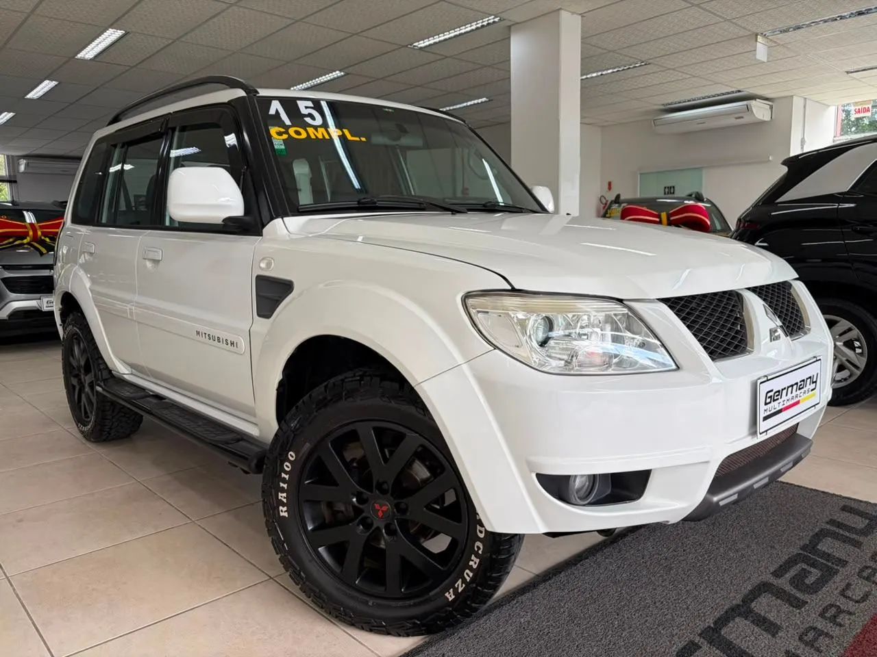 Mitsubishi Pajero 2015
