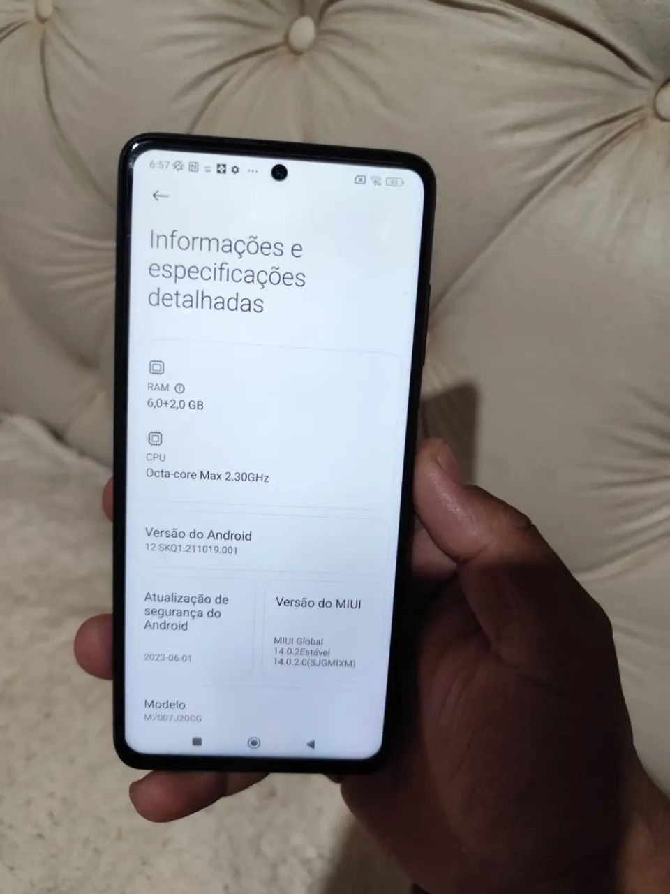 Poco X3 128 gigas 6+2 de ram tem NFC - Foto 2