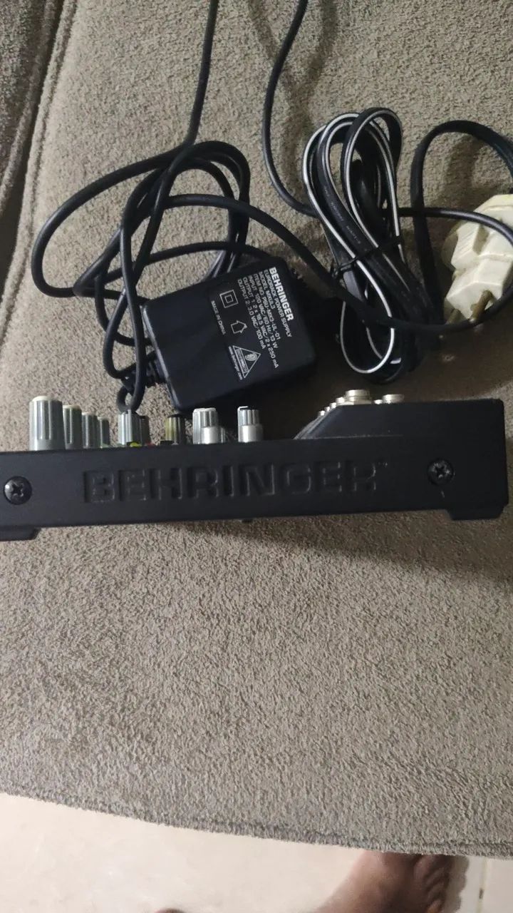 Console Mixer Behringer 502 - Foto 2