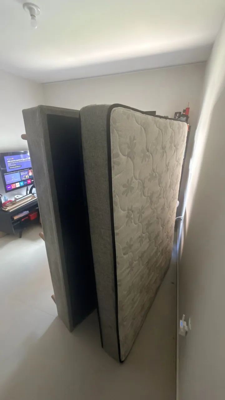 Cama de casal com colchão Cristalflex 
