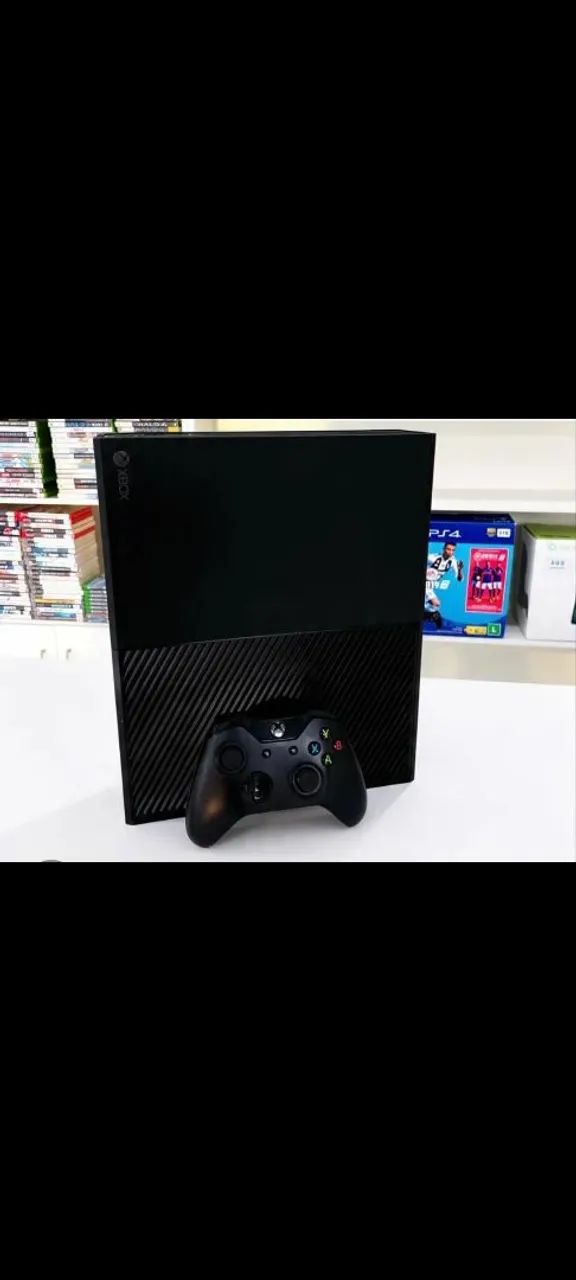 Xbox one fet 500g 2 controles e 4 jogos 120  *