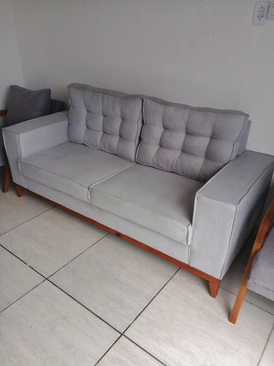 VENDO SOFÁ SEMI NOVO - Foto 3