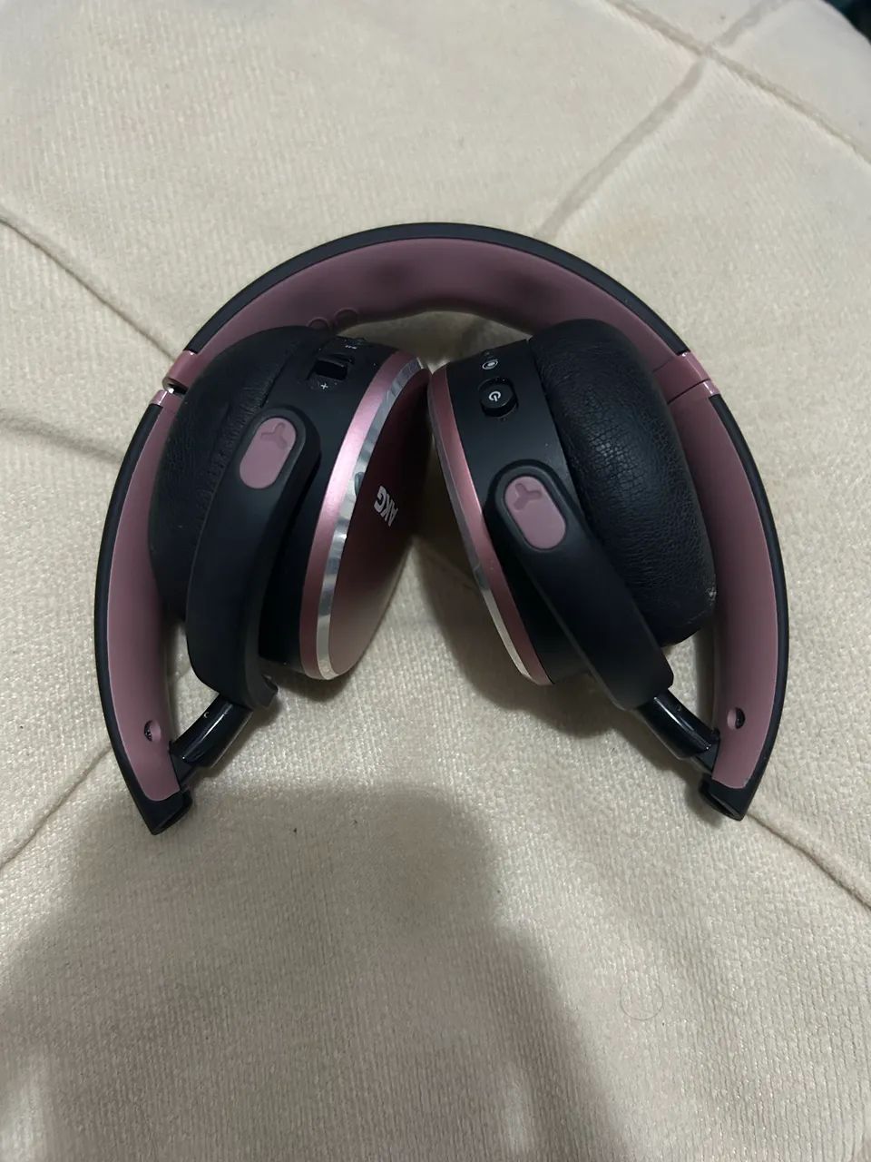 Fone de Ouvido AKG Y500 - Bluetooth - Foto 3
