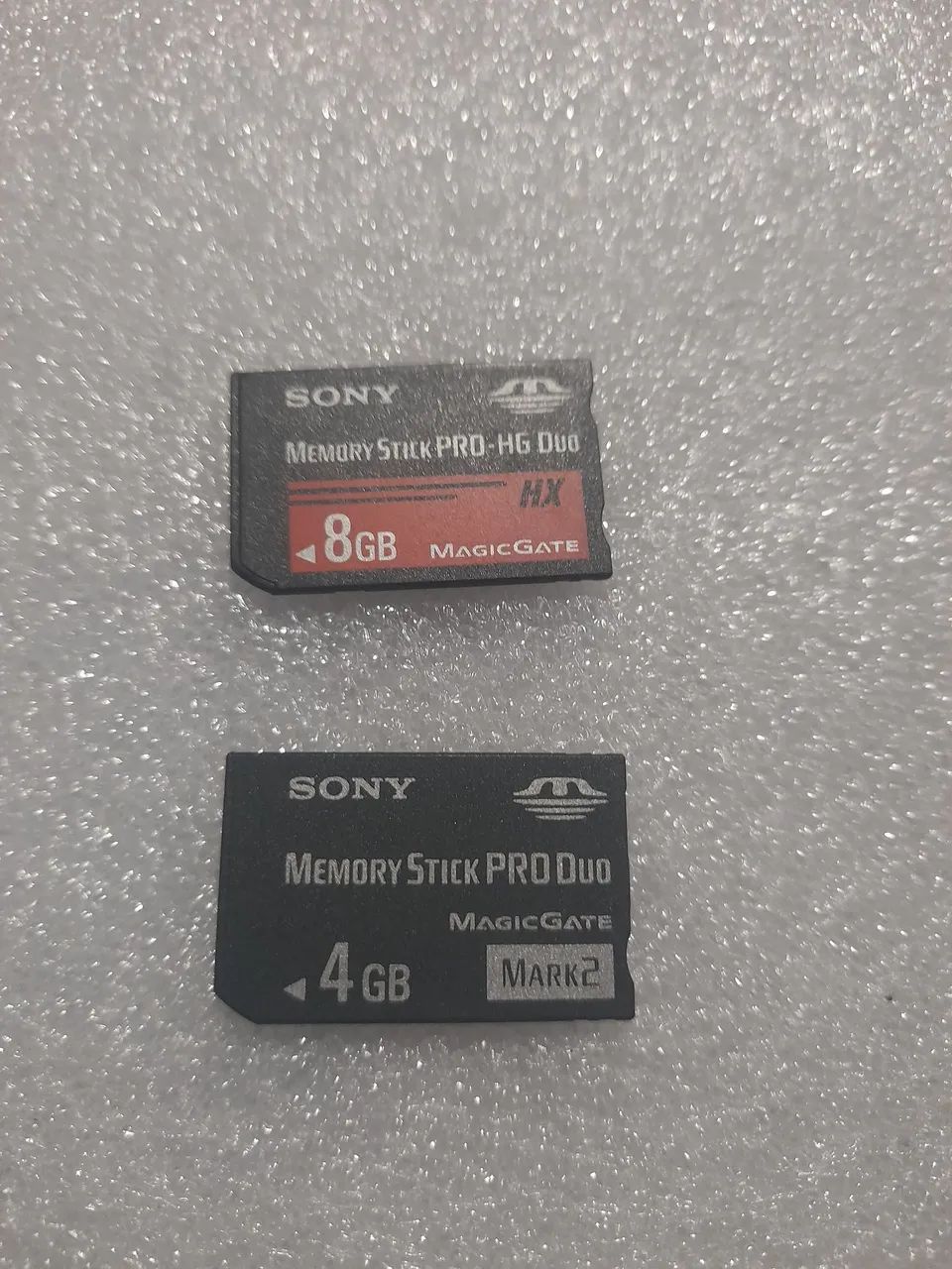 2 Memory Stick Sony (4Gb) (8Gb)