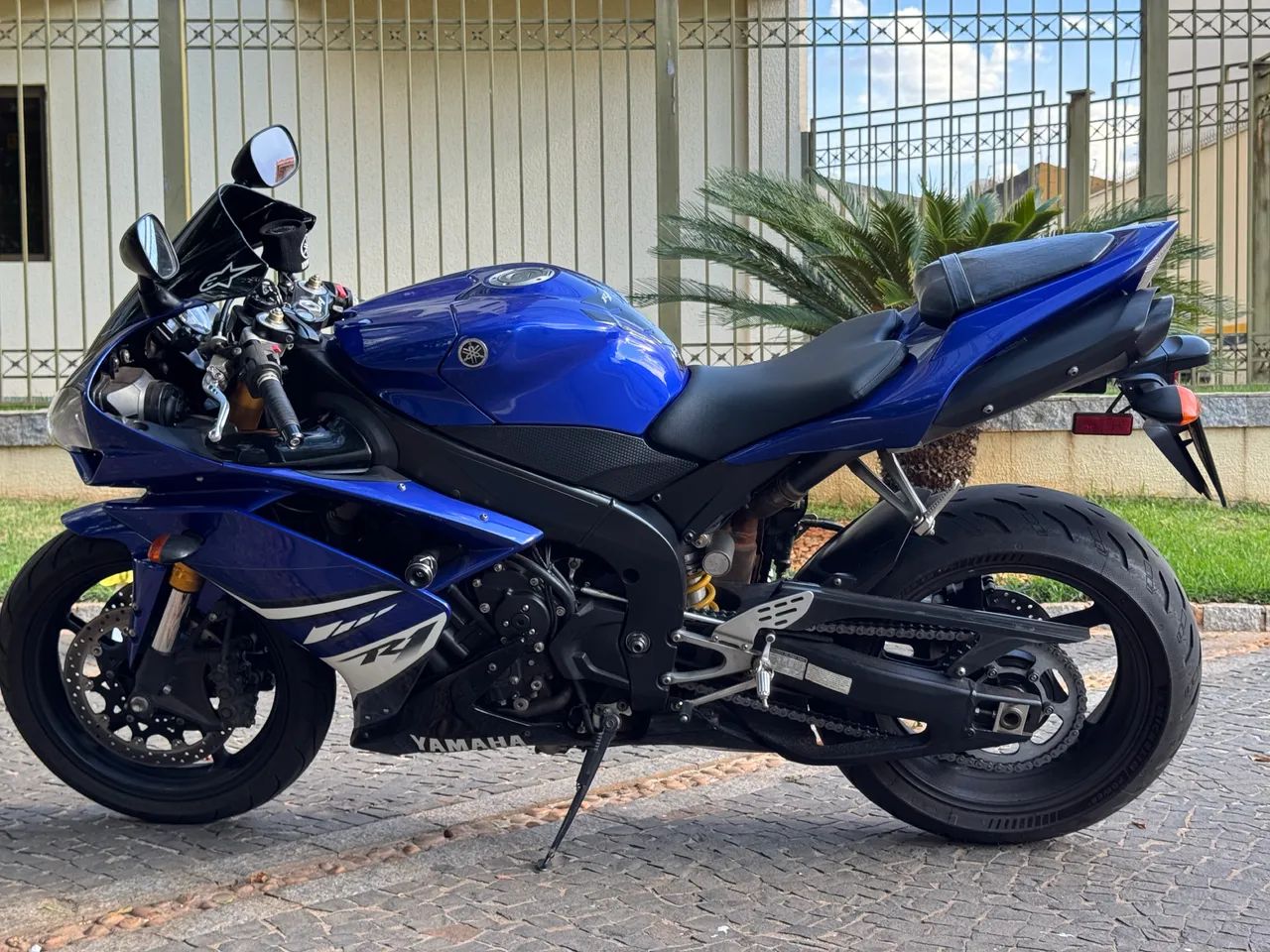 Yamaha R1 - Foto 3