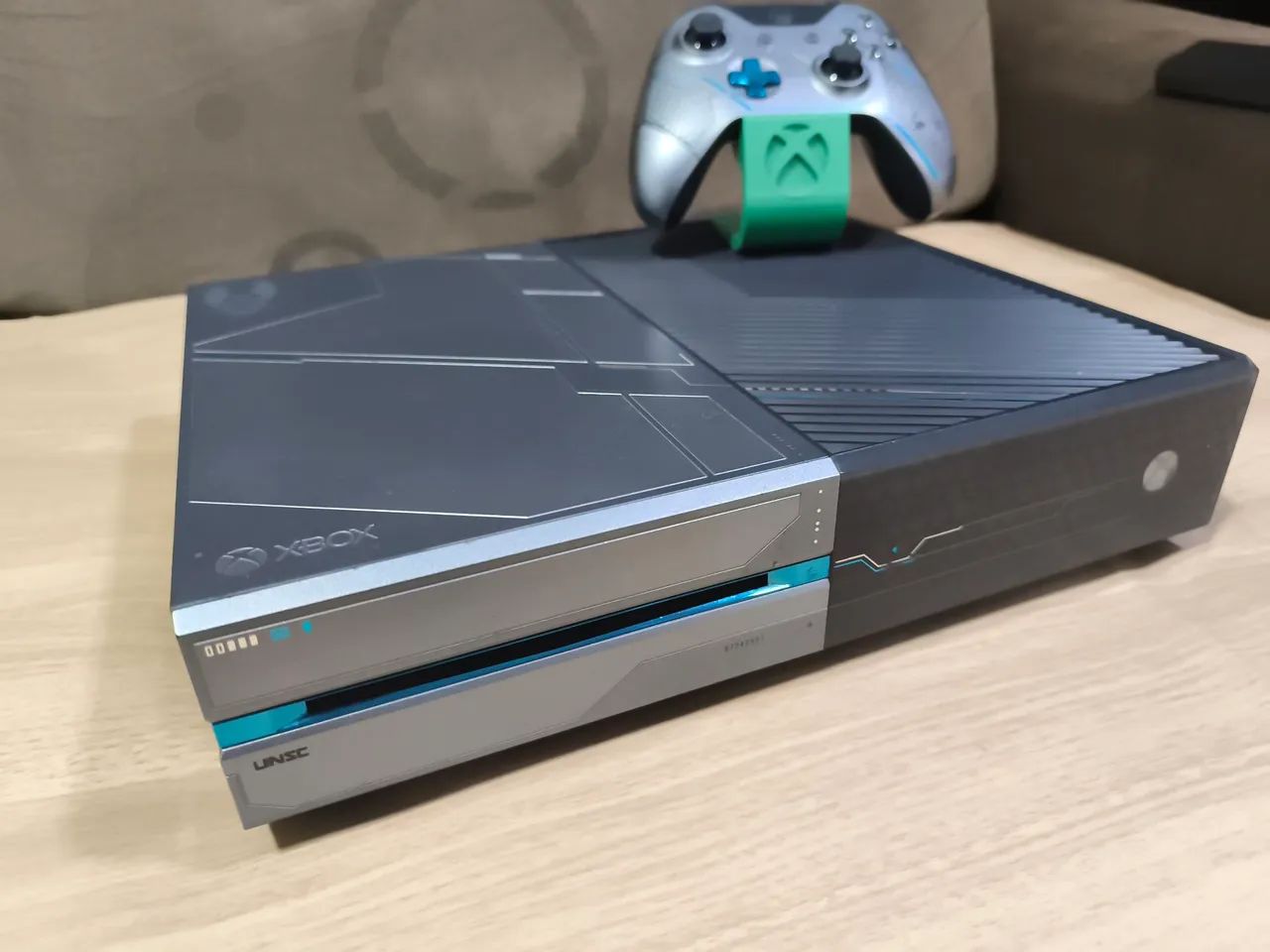 Xbox one versão hello 512gb