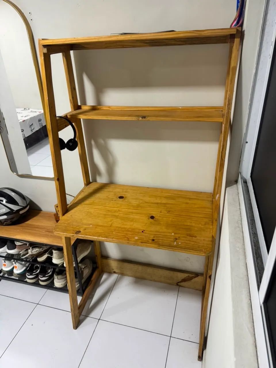MESINHA DE QUARTO EM MADEIRA. EM PERFEITO ESTADO! - Foto 3