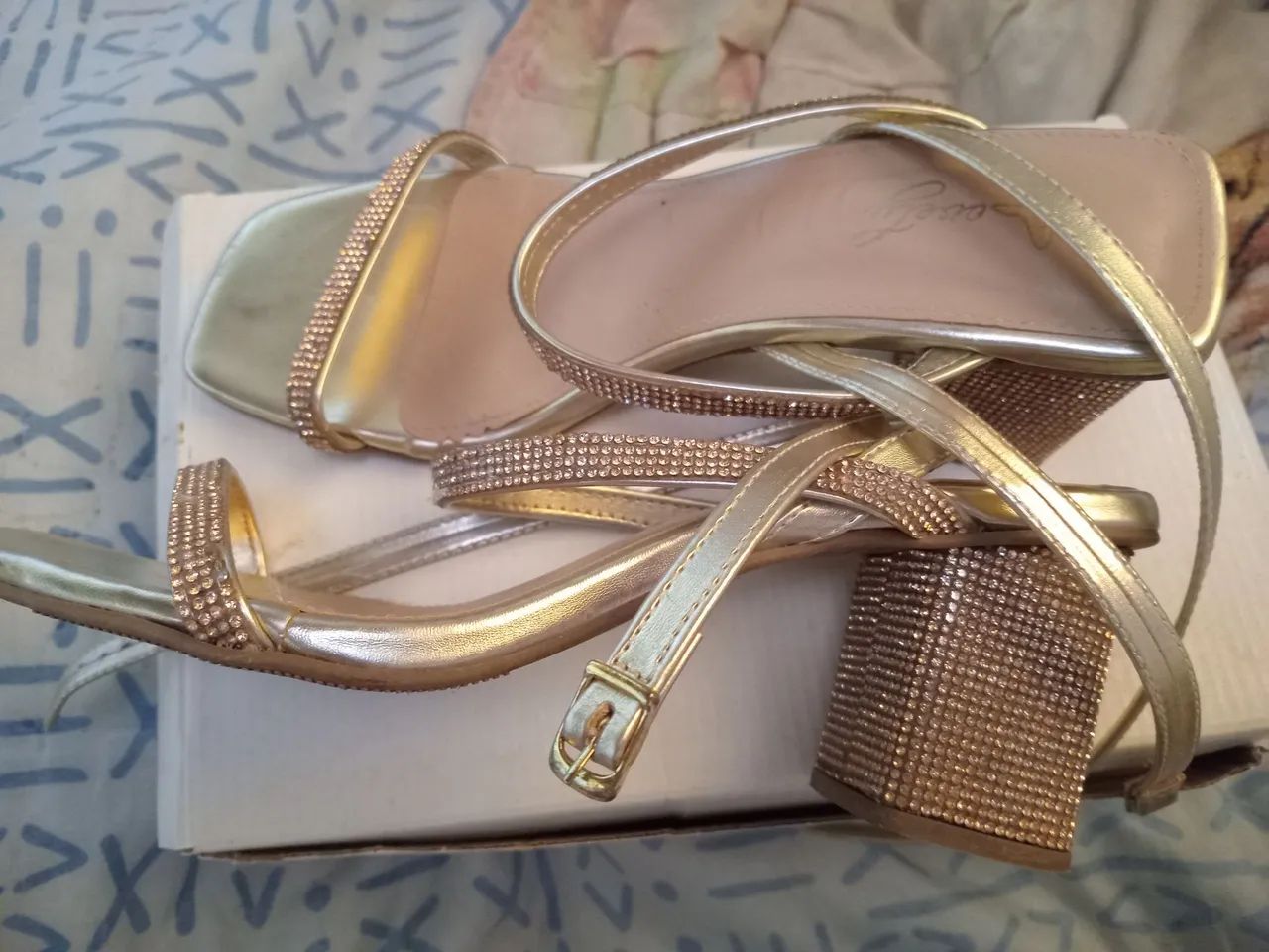 Sandália com strass - Foto 3