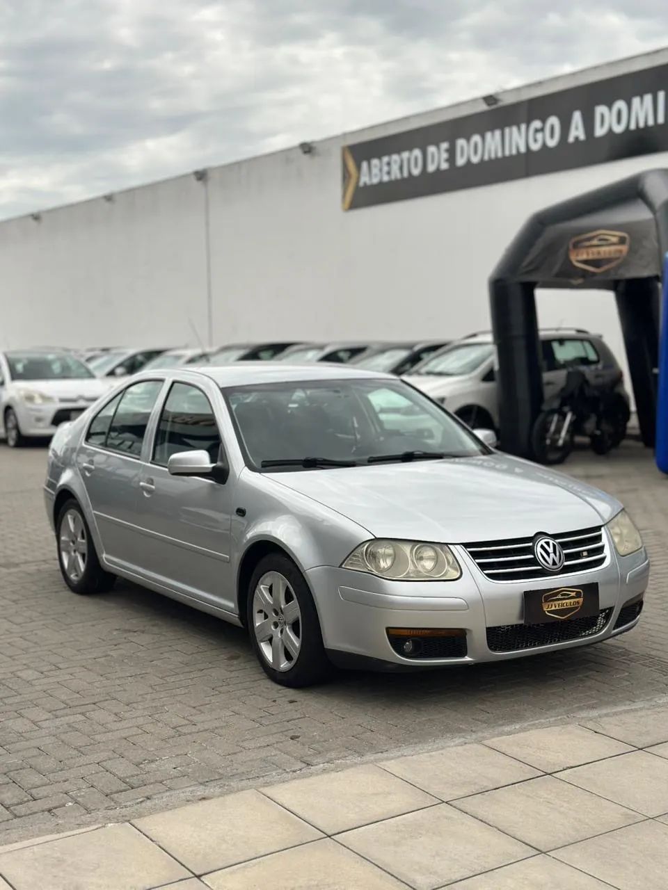 Volkswagen Bora 2.0/ 2.0 Flex 8V Mec. 2009 - Foto 3