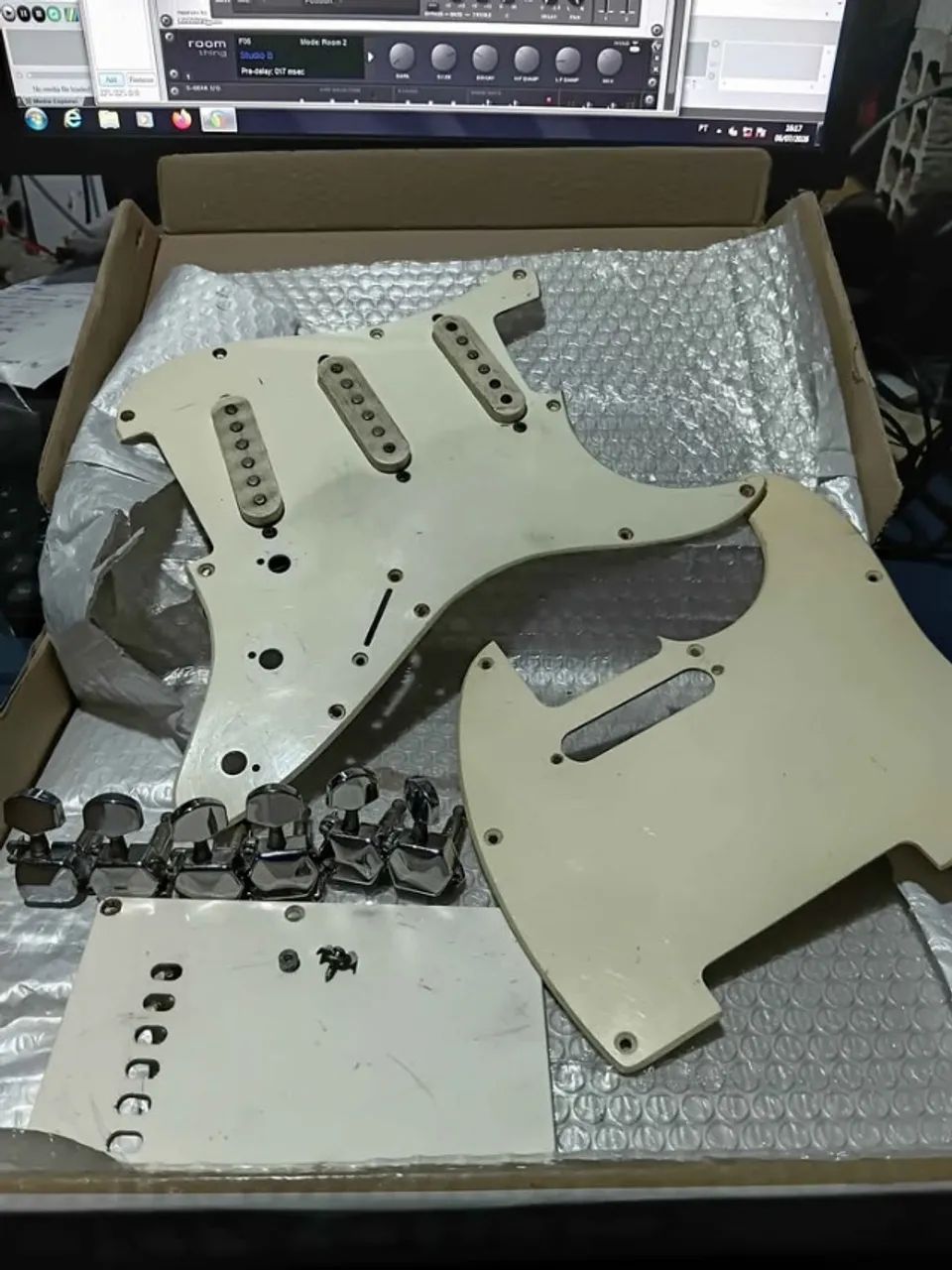 Escudo com captadores squier