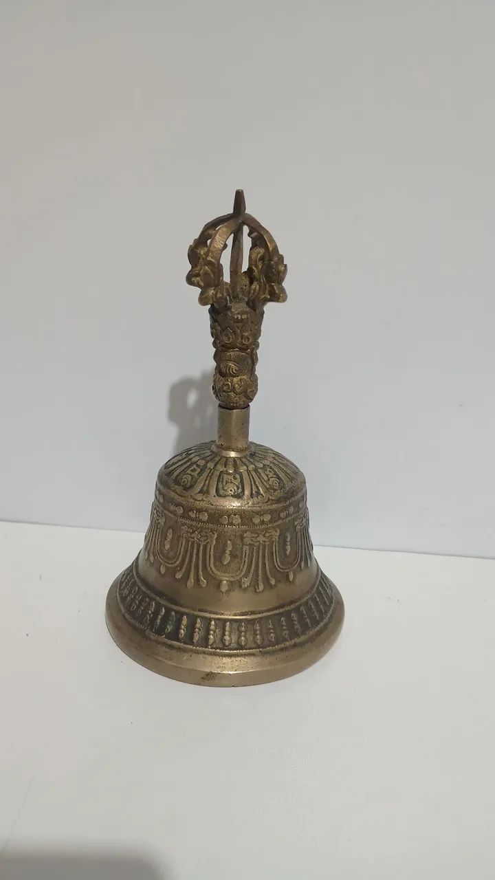 Sino tibetano de bronze tamanho médio - 15x9 cm