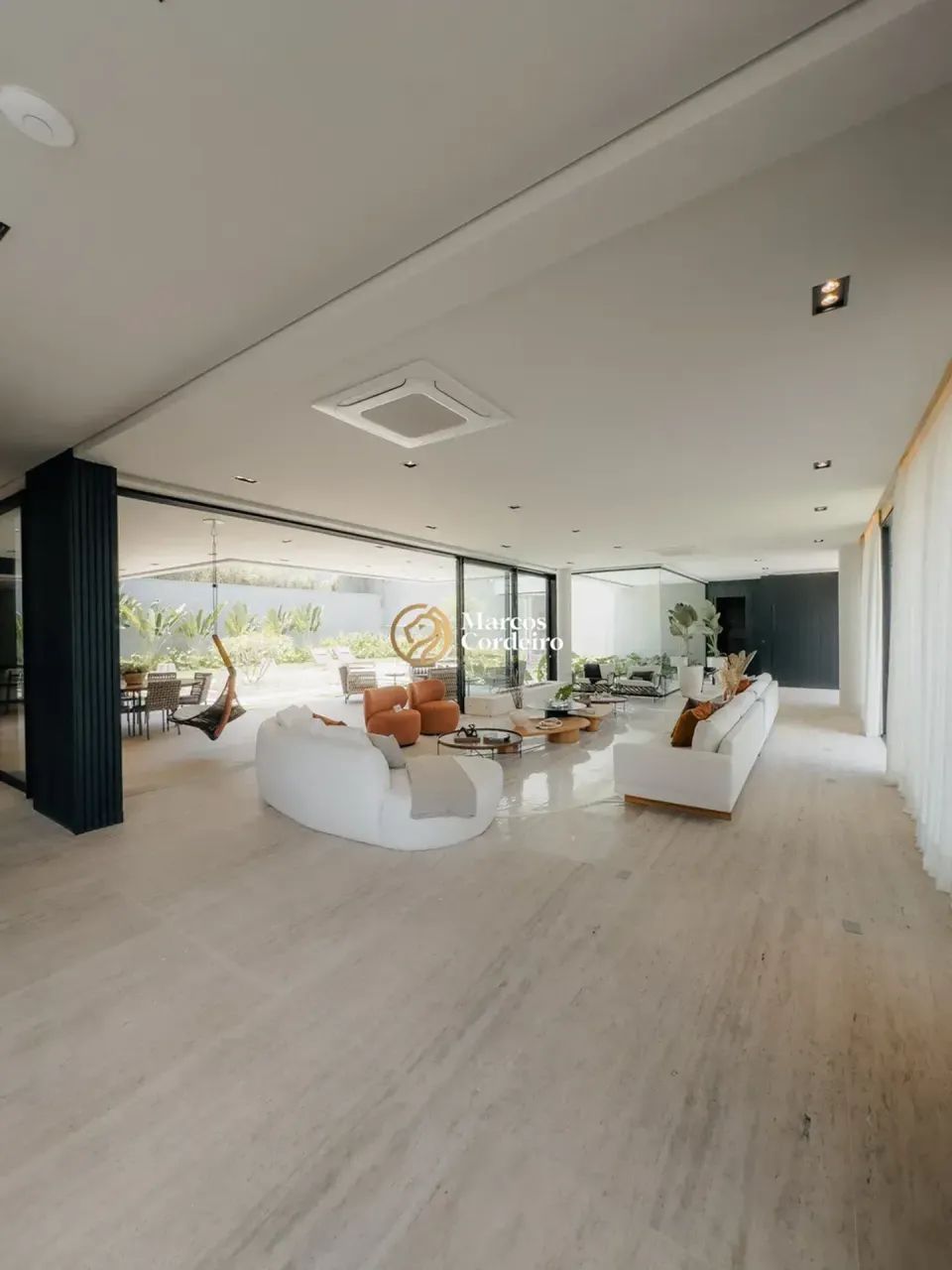 Casa para venda possui 980 metros quadrados com 7 quartos no Alphavile São Paulo - Foto 2