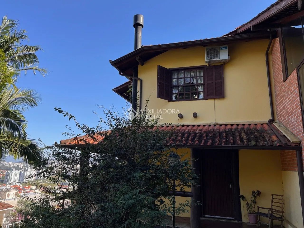CASA DE 4 DORMITÓRIOS COM 2 SUÍTES NO ITACORUBI COM PISCINA - Foto 2