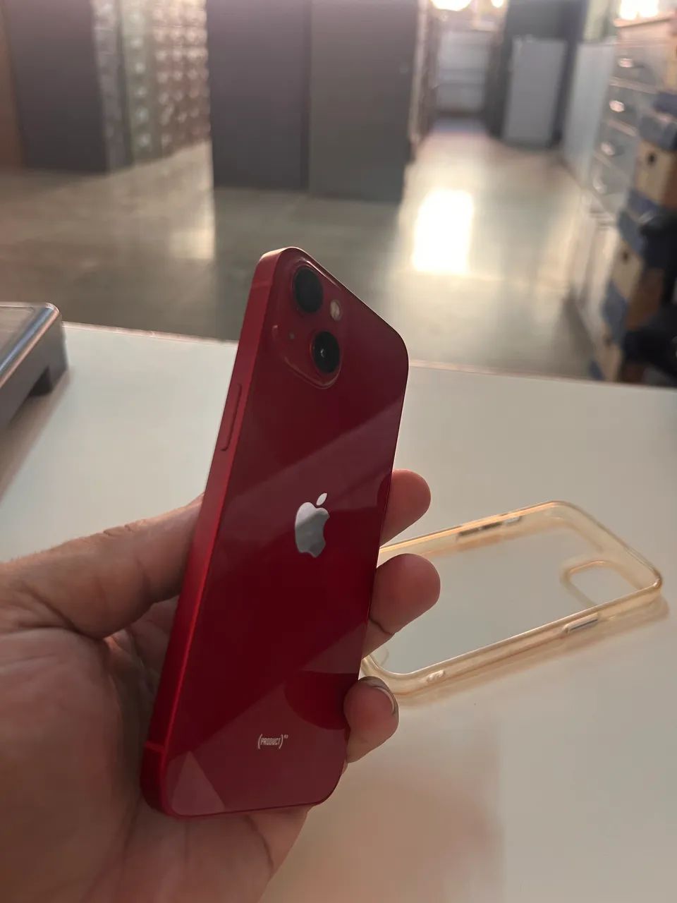 IPhone 13 128gb vermelho - Foto 3