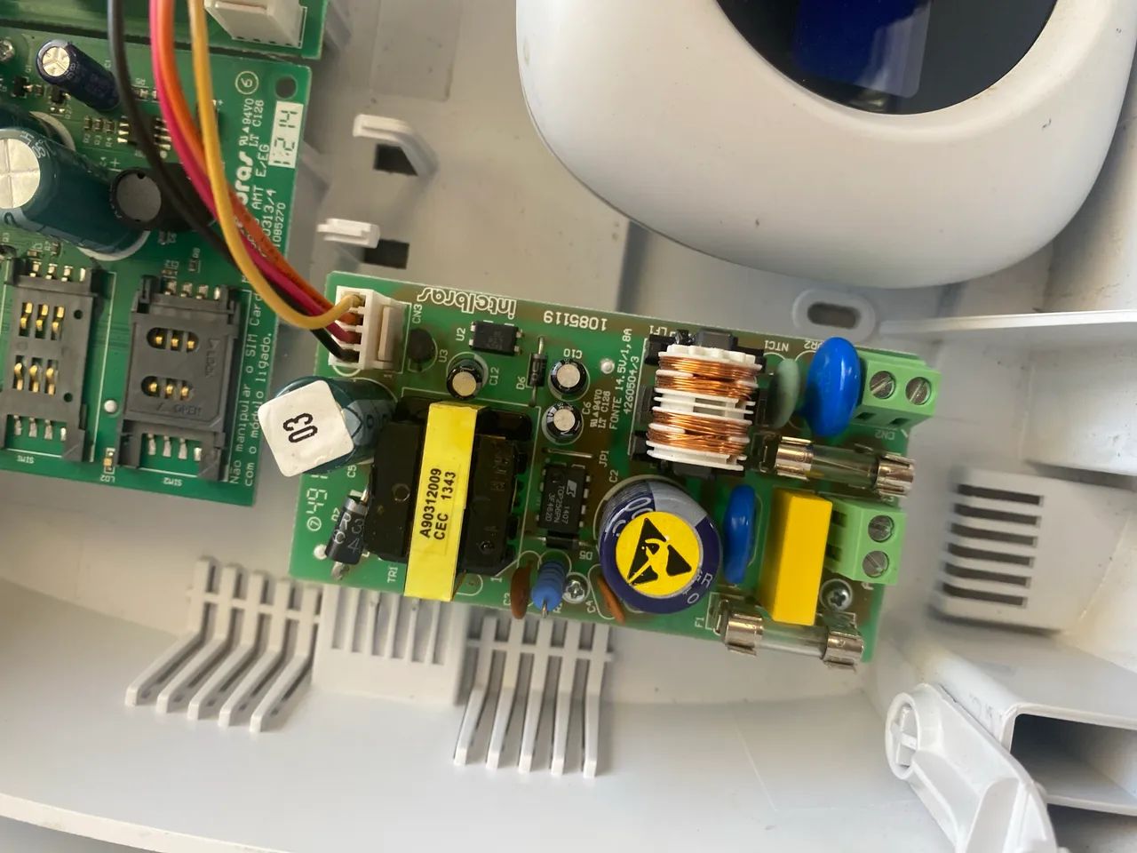 Alarme intelbras AMT- 2018 EG com Módulo de celular, teclado e receptor - Com defeito - Foto 3