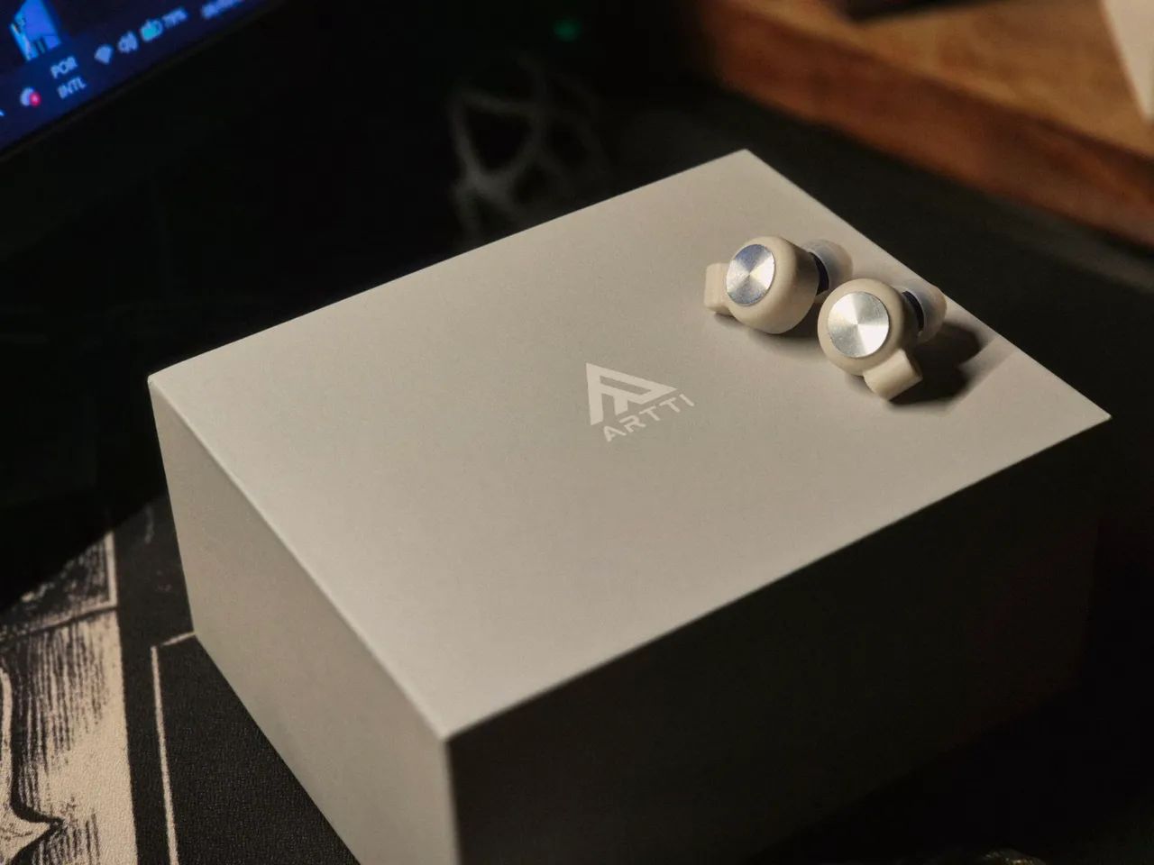 Artti T10 - Planar Magnético + Brinde