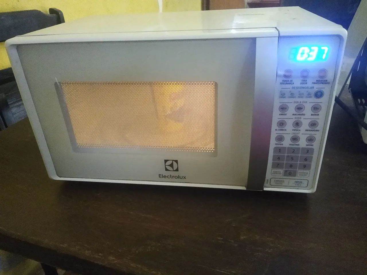 MICROONDAS 20 LITROS  - Foto 2