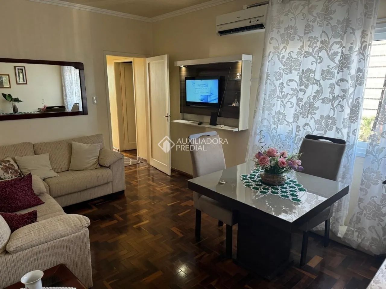 Apartamento Mobiliado no Edifício Massot no Centro de Pelotas - 9º Andar - Foto 2