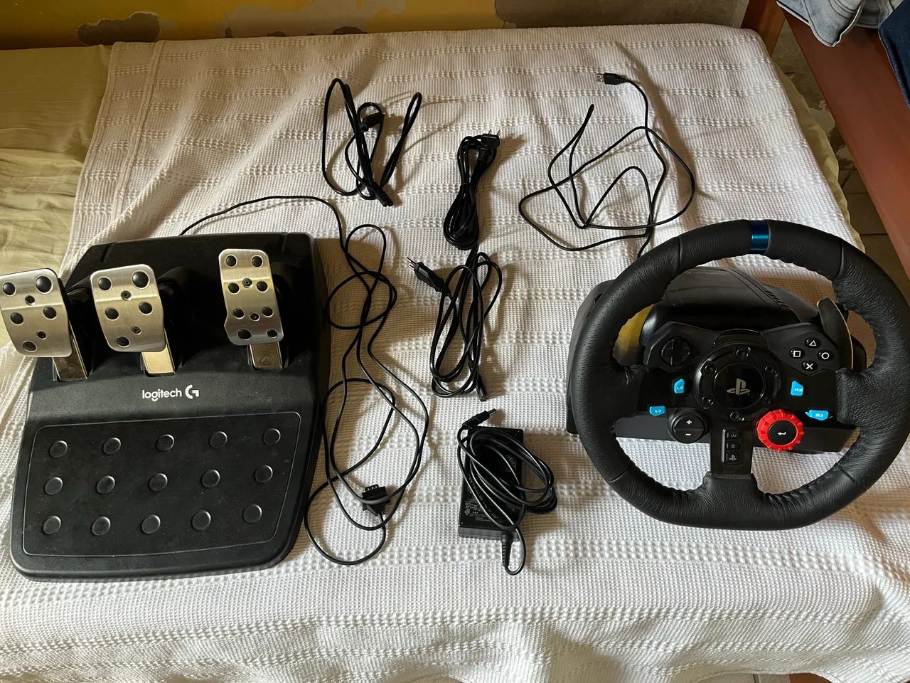 Volante g29 Logitech - Foto 2