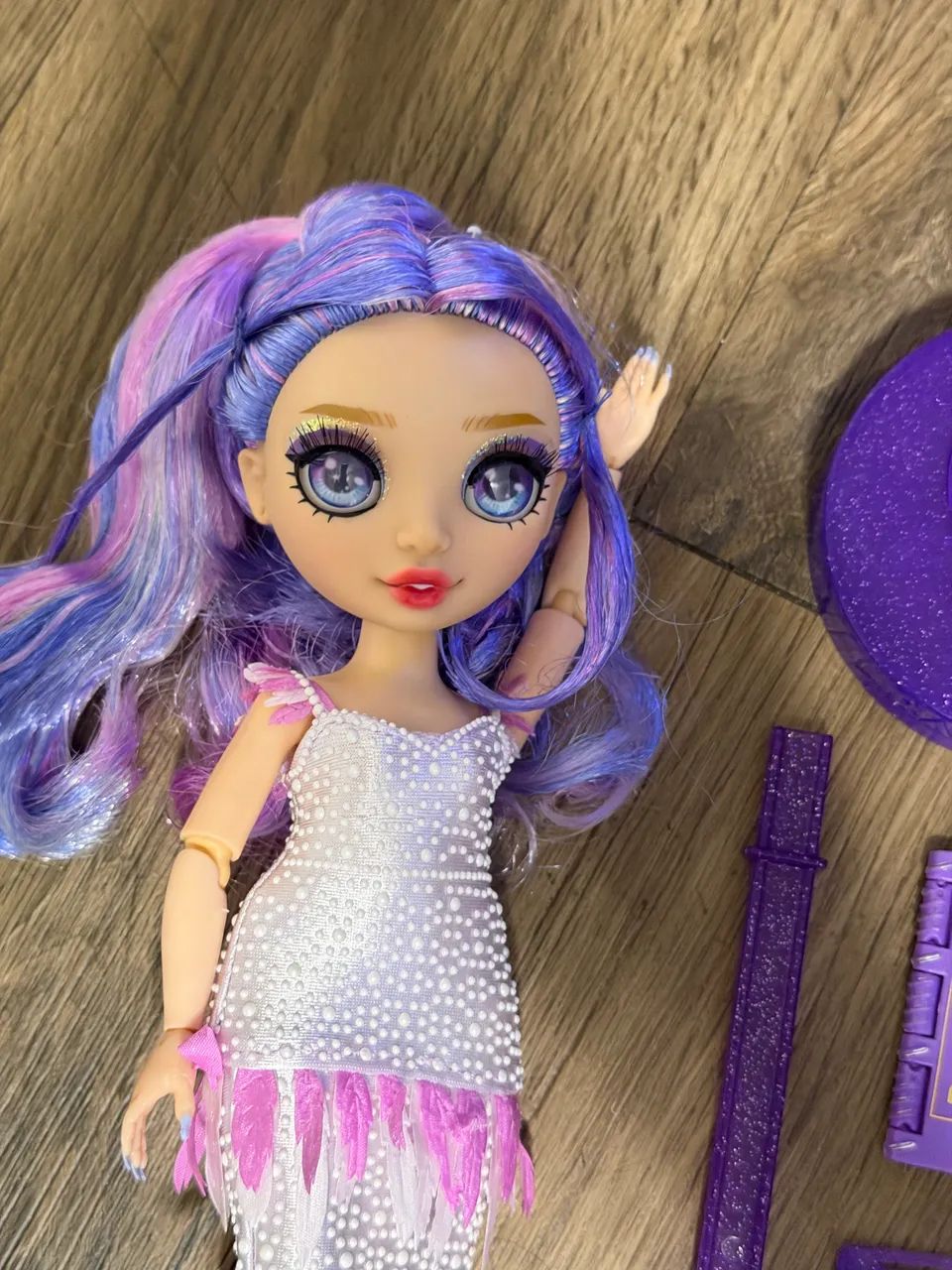 RAINBOW HIGH FANTASTIC FASHION VIOLET WILLOW - Foto 3
