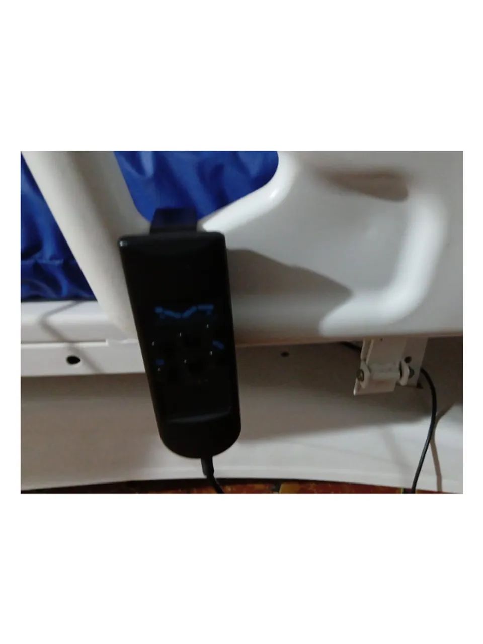 Cama Hospitalar Elétrica c/ Controle Remoto - Usada em Ótimo Estado de Conservação - Foto 4