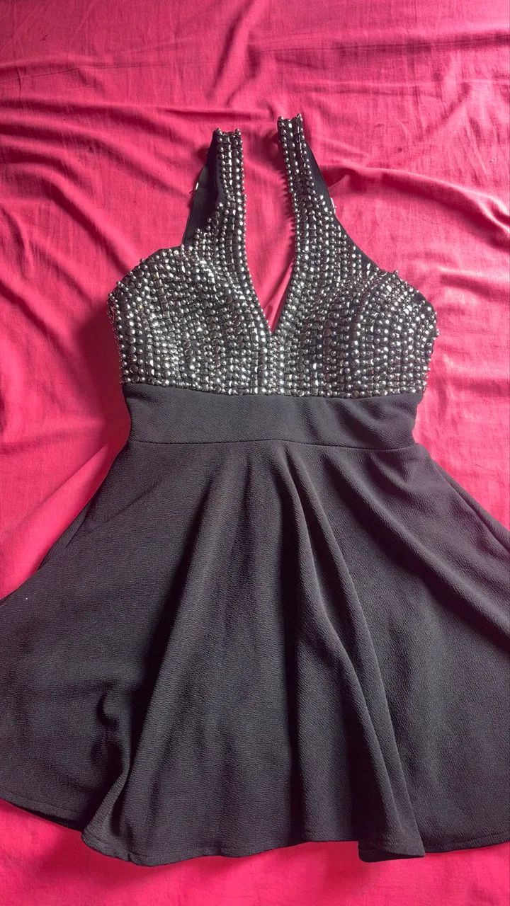 vestido preto com tachas M - Foto 2