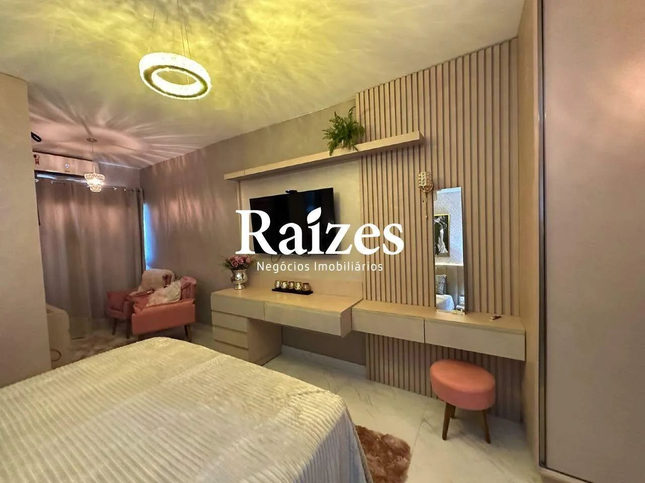 Casa no Novo Mundo em Uberlândia com 5 suítes - Foto 2