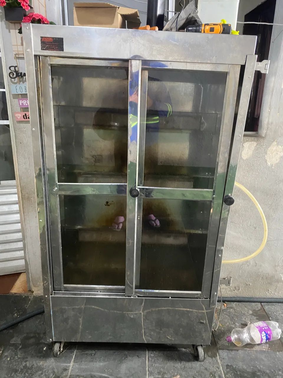 Vendo máquina de assar 30 frangos oportunidade