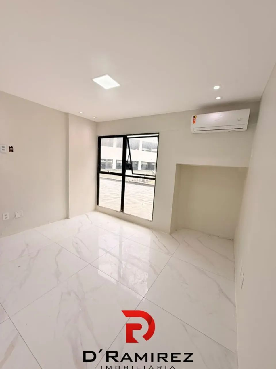 Locação ou Venda -Sala -Renascença - Com Ar Condicionado- Ed. Multempresarial