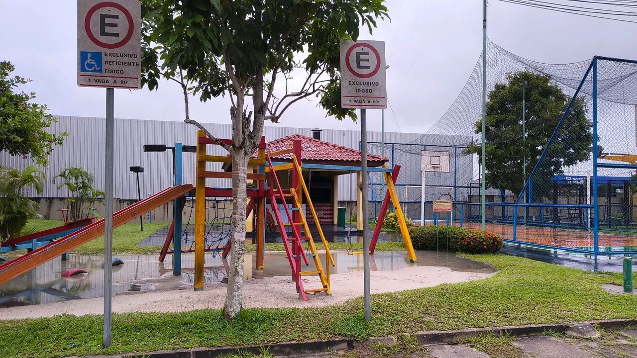 R$ 1.400 na Av. Torquato Tapajós Apt° 3qts/armários/ar cond - Foto 3