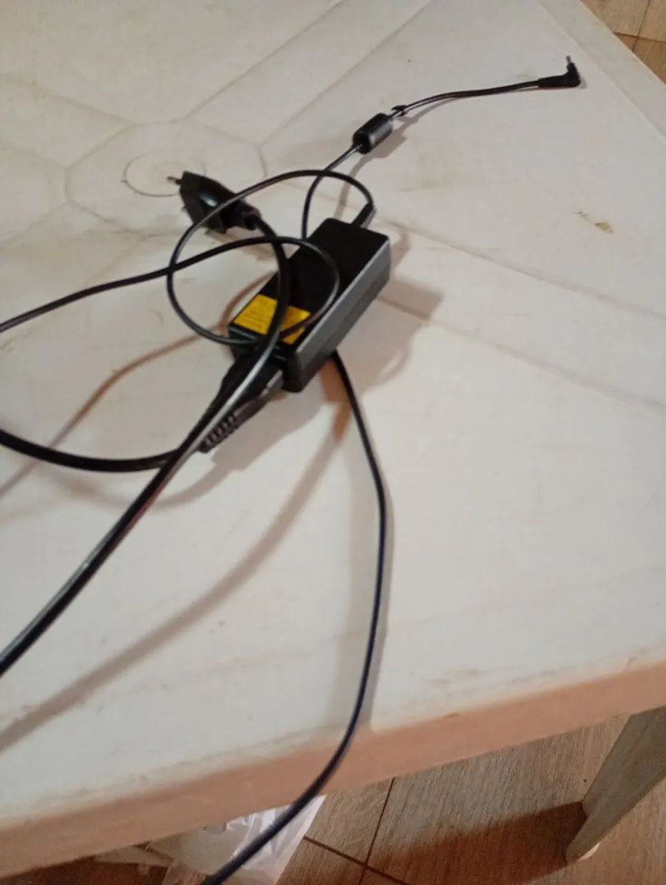 Vende notebook Acer usado com carregador  - Foto 4