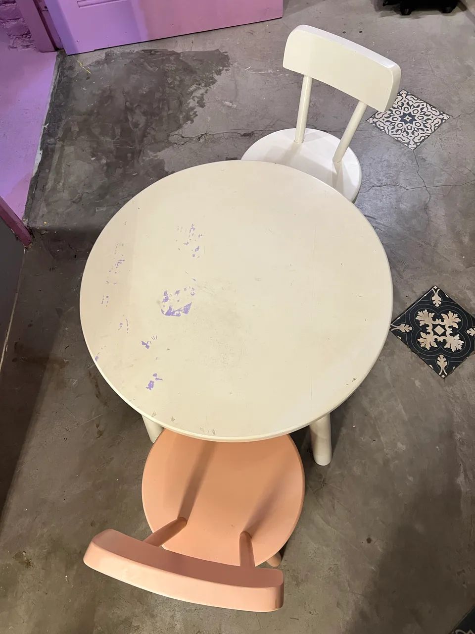 Conjunto mesa e duas cadeiras infantis - Foto 5