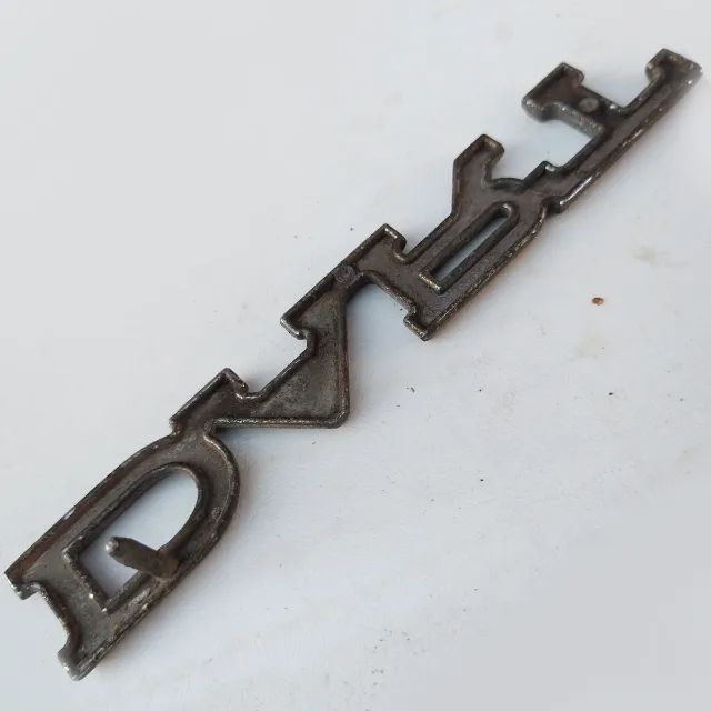 Emblema Dodge Dart Antigo - Foto 2
