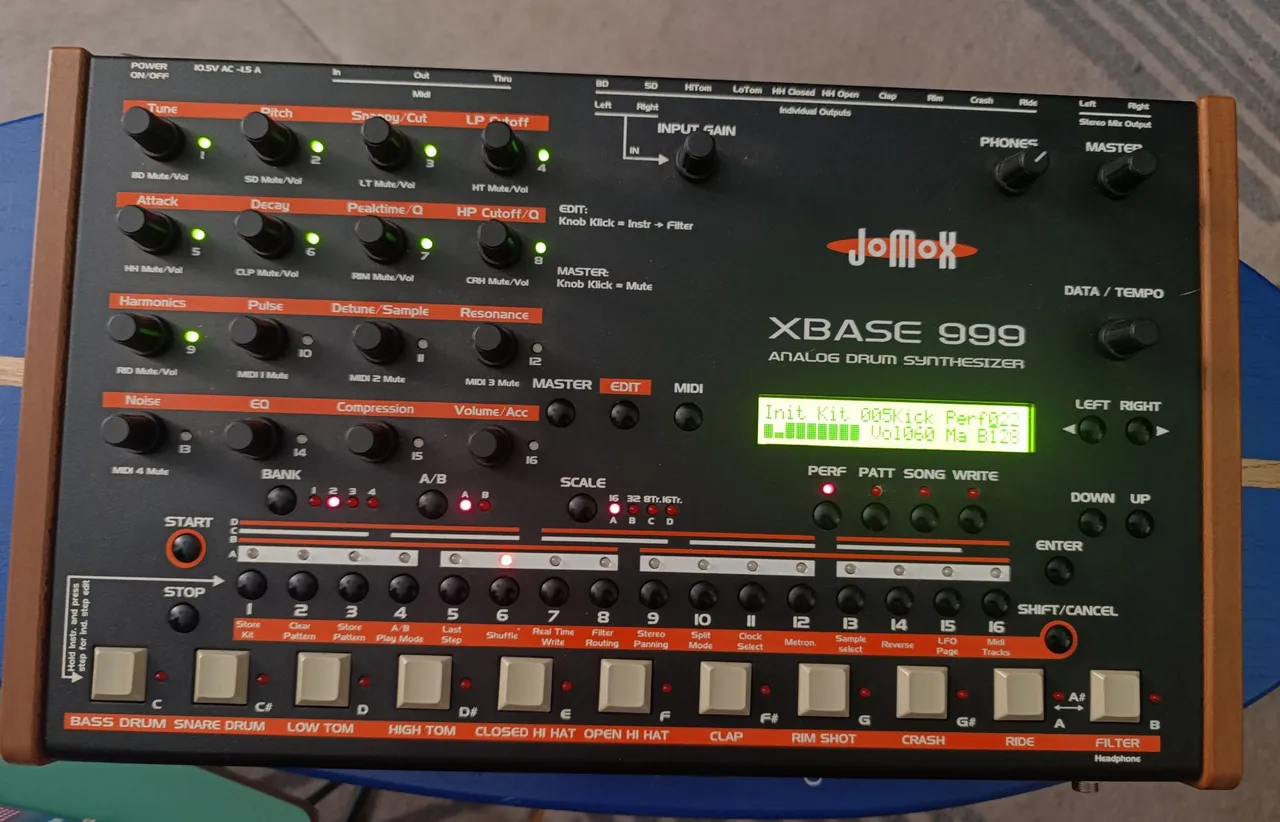 Behringer Kobol Expander: O Renascimento do Timbre Analógico