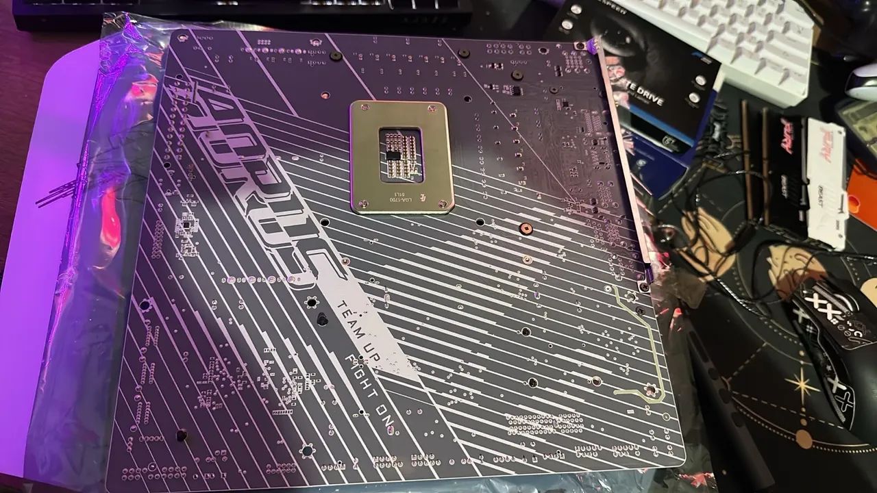 Placa mãe Z790M Aorus Elite Ax Ice - Foto 2