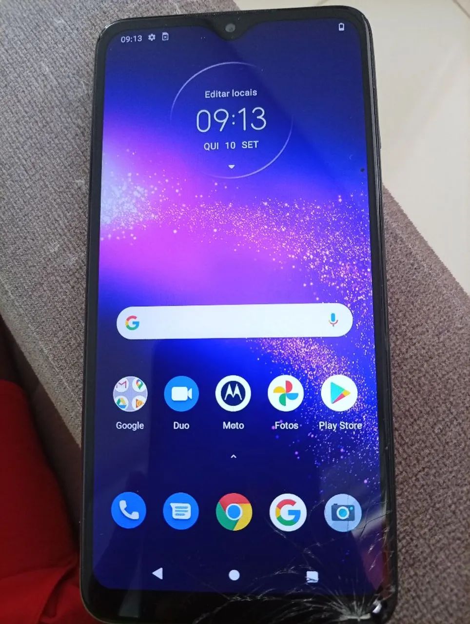 Celular Motorola one macro