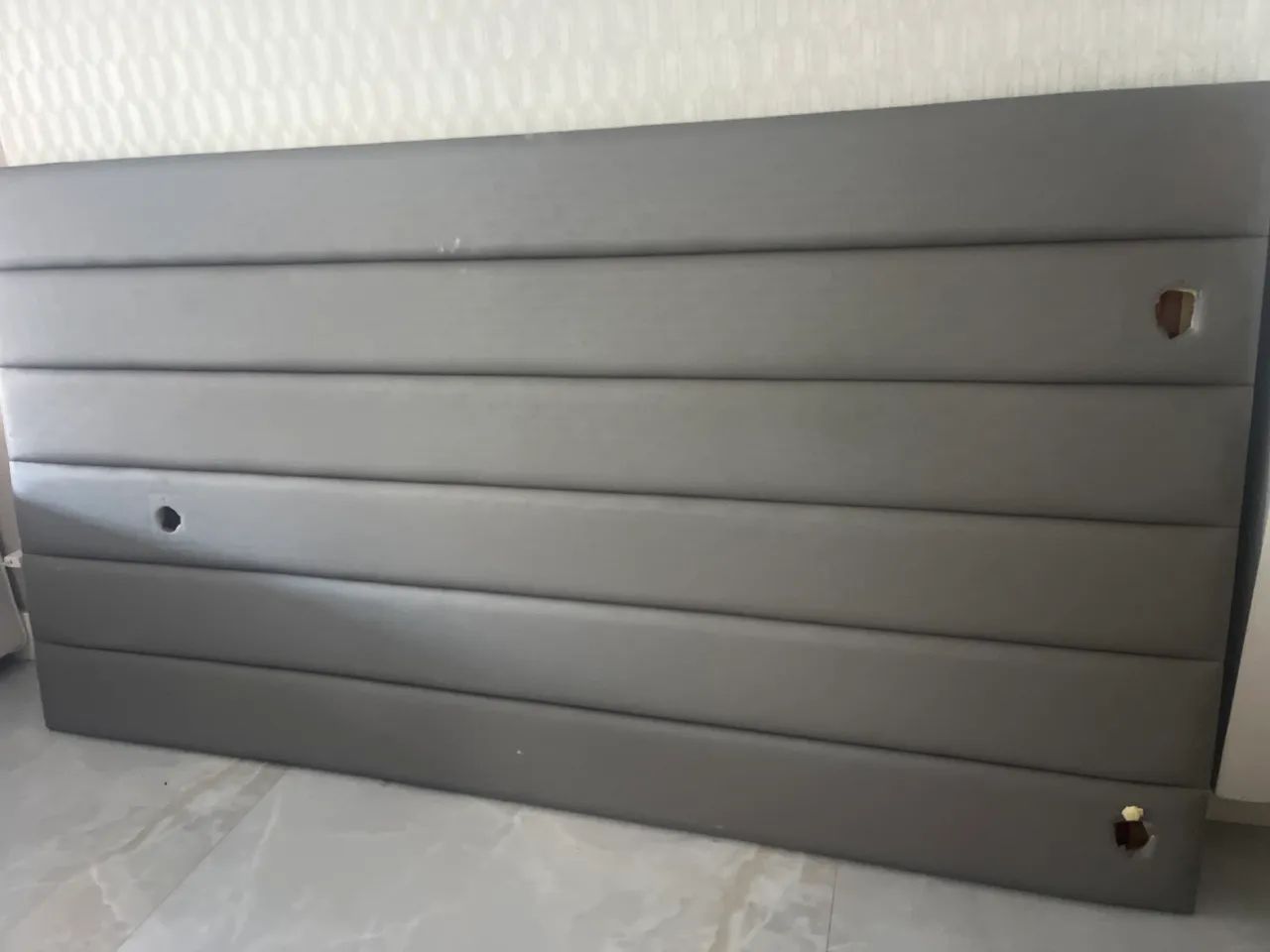 Cabeceira de cama estofada