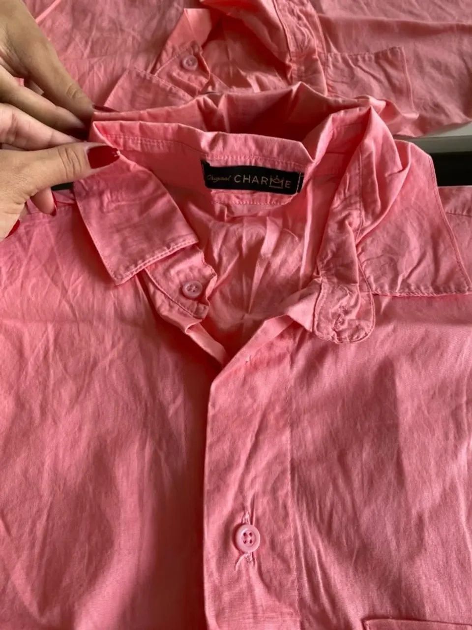 Blusa rosa de botão 