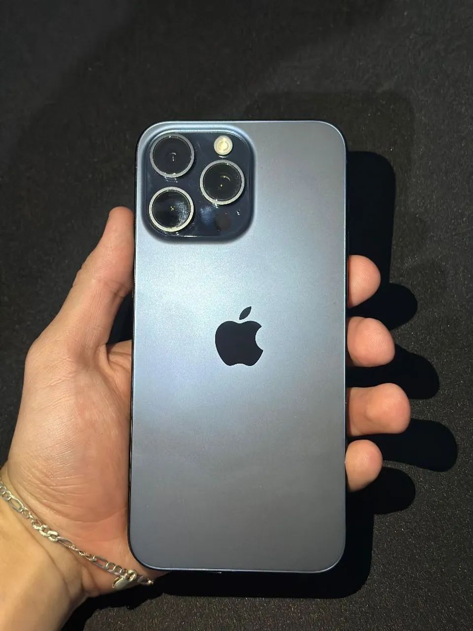 IPHONE 15 PRO MAX 256GB - AZUL - Foto 4