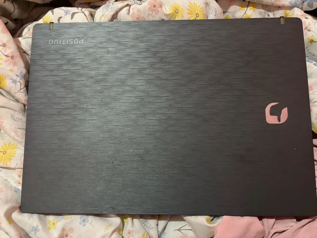 Vendo notebook positivo 